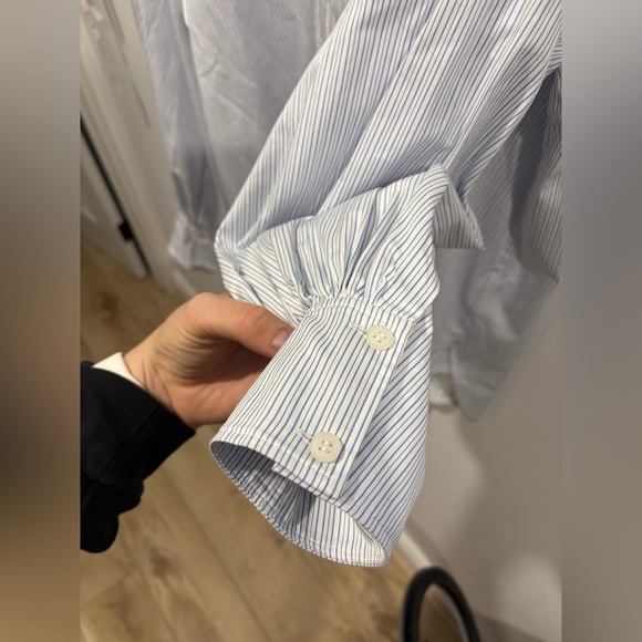 Like new- COS - half button up blouse - Size 8 - Picture 5 of 11